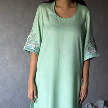 Embroidered Sea Foam Set